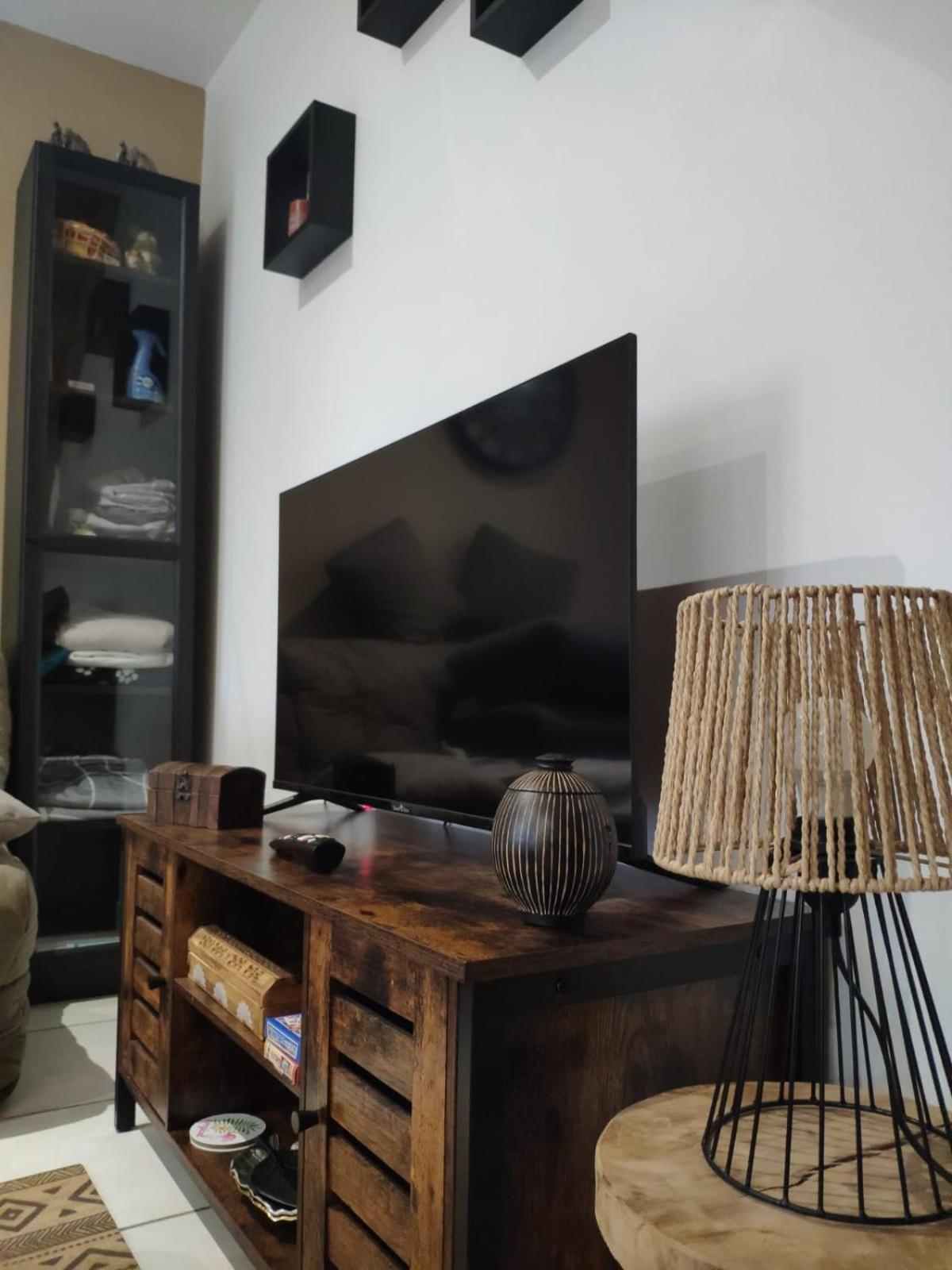 Le Namaste Charmante Maisonnette Climatisee De 45 M2 Brasles Kültér fotó